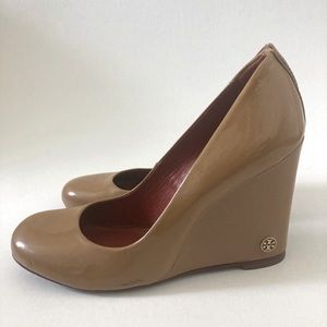 Tory Burch Nude Patent Leather Wedges
